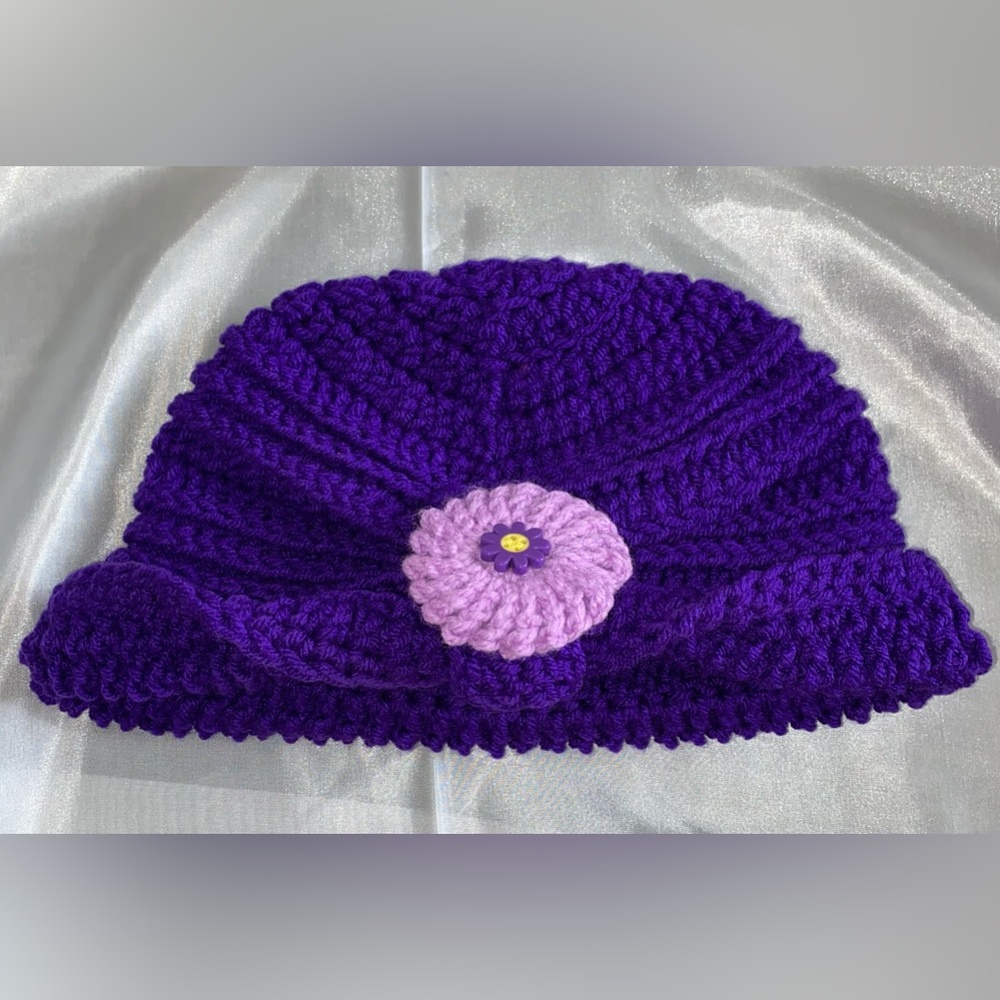 HANDMADE CROCHET 🧶 YARN BEANIE.